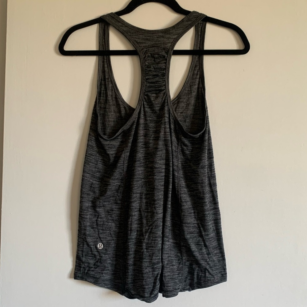 Lululemon Athletica Heathered Black Gray Our Sport Athletic Lightweight Tank EUC - Picture 10 of 15